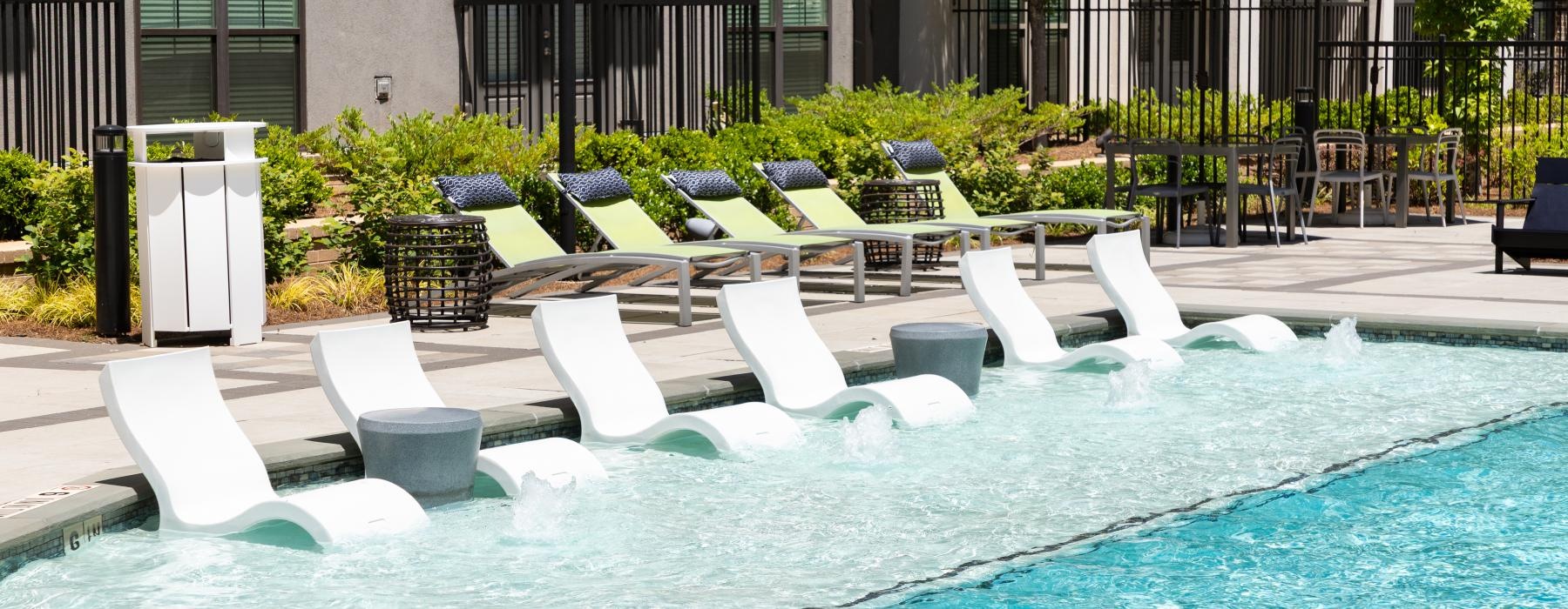 in-pool tanning shelf